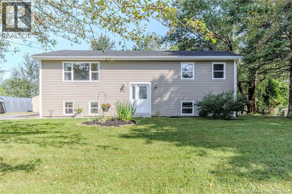 23 Phillips Drive, Quispamsis, New Brunswick  E2E 4T7 - Photo 2 - NB124408