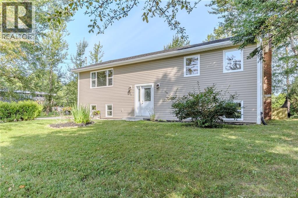 23 Phillips Drive, Quispamsis, New Brunswick  E2E 4T7 - Photo 3 - NB124408