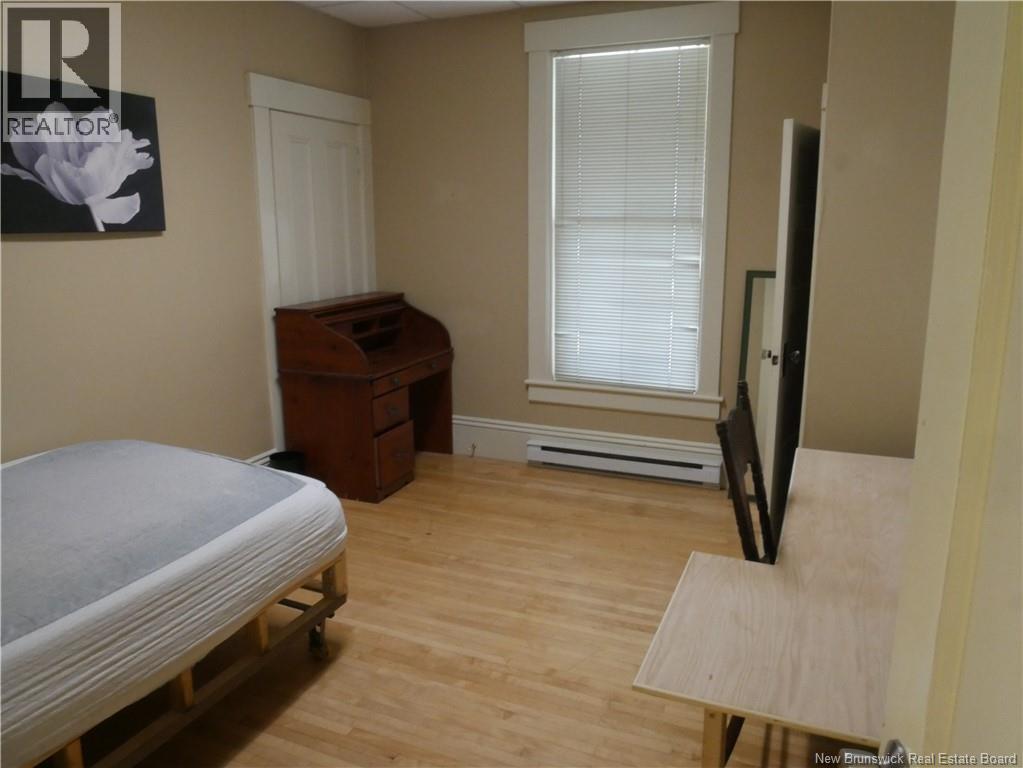 179 Broadway Street, Woodstock, New Brunswick  E7M 1B7 - Photo 13 - NB124512
