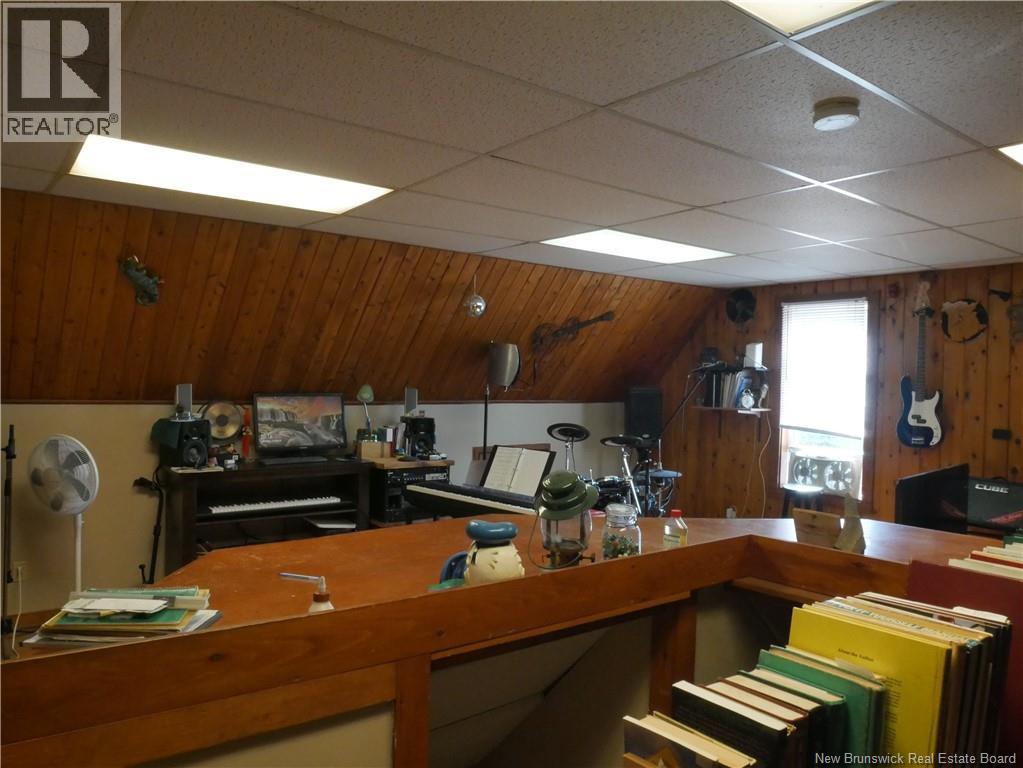 179 Broadway Street, Woodstock, New Brunswick  E7M 1B7 - Photo 46 - NB124512
