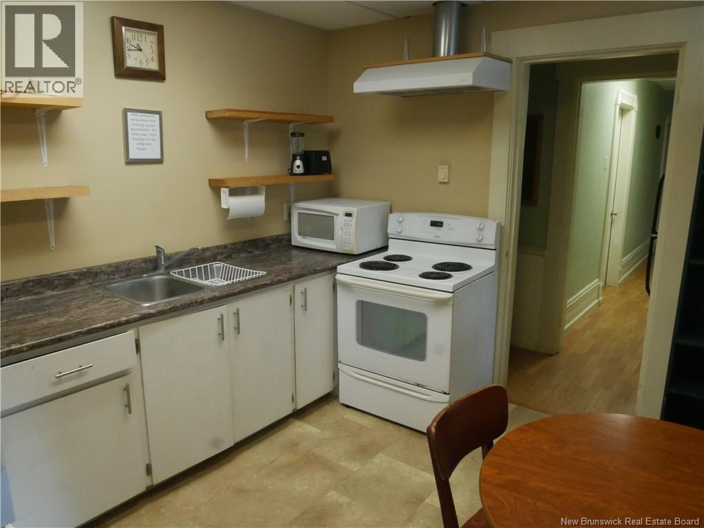 179 Broadway Street, Woodstock, New Brunswick  E7M 1B7 - Photo 6 - NB124512