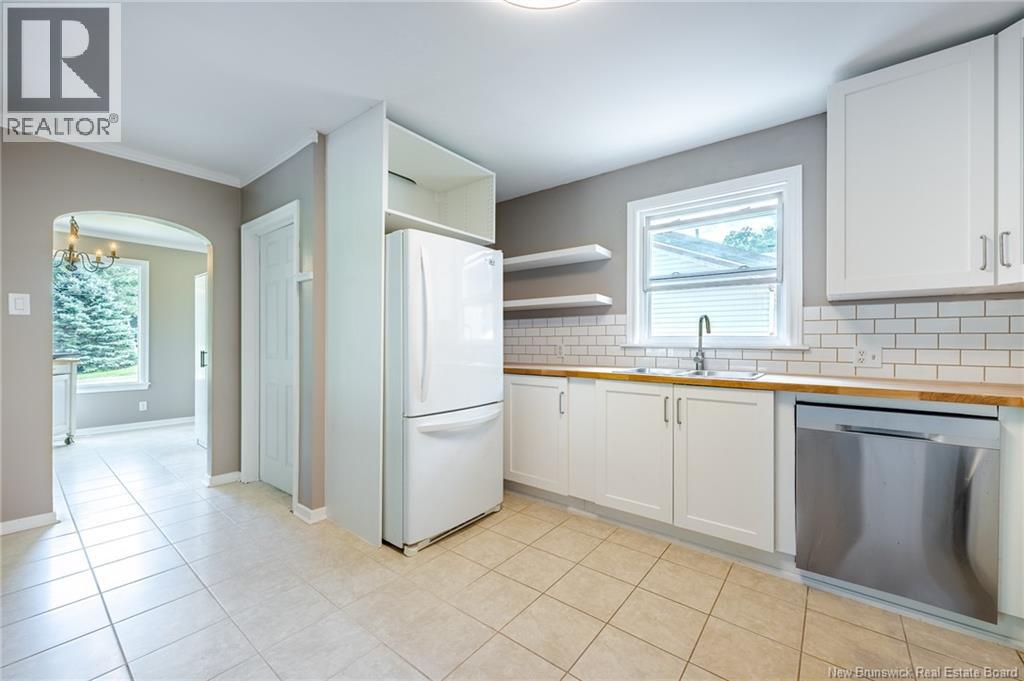 652 Loyalist Court, Fredericton, New Brunswick  E3B 3K9 - Photo 8 - NB124623
