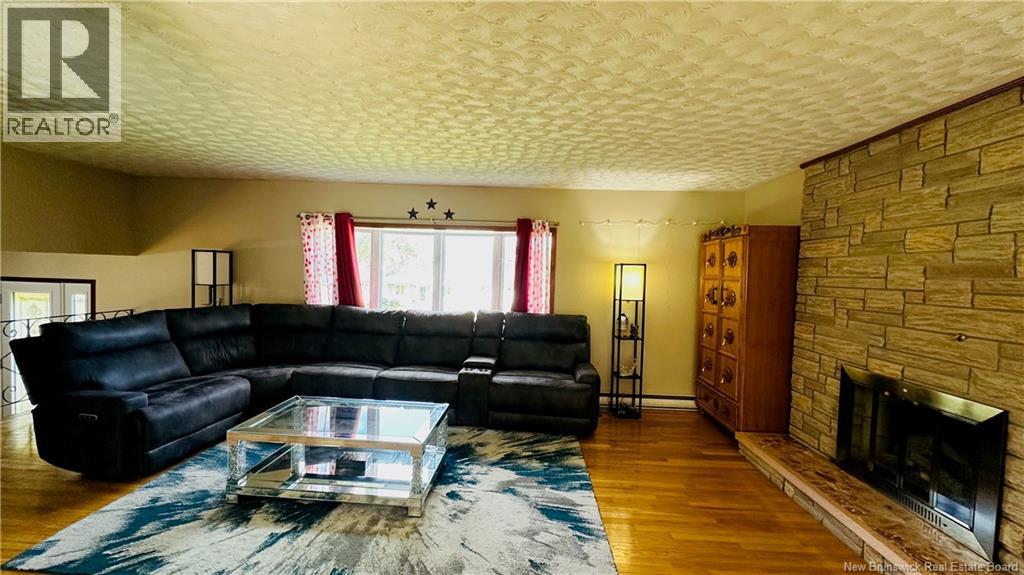 131 Riverside Drive, Woodstock, New Brunswick  E7M 2P4 - Photo 10 - NB124259