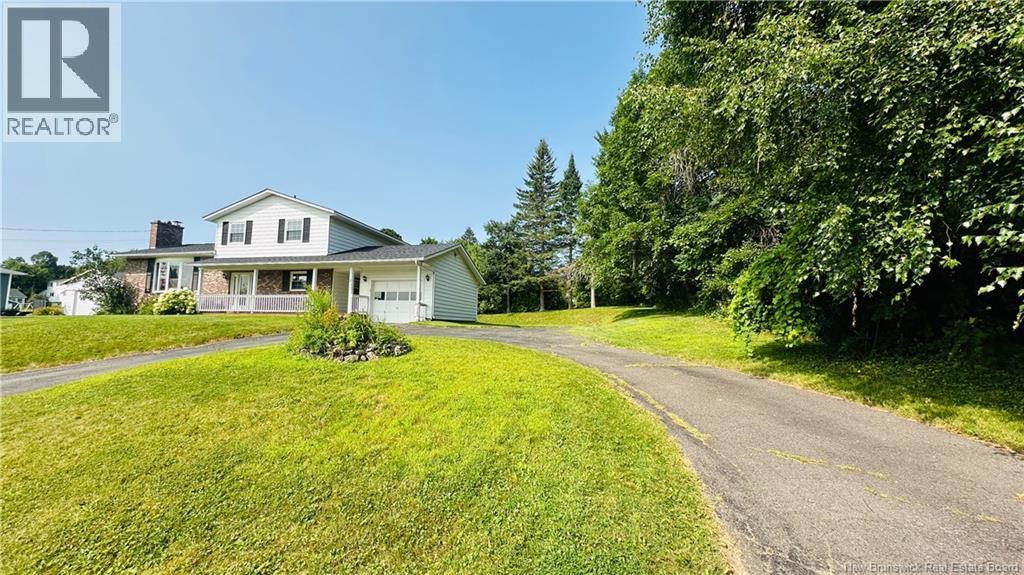 131 Riverside Drive, Woodstock, New Brunswick  E7M 2P4 - Photo 3 - NB124259