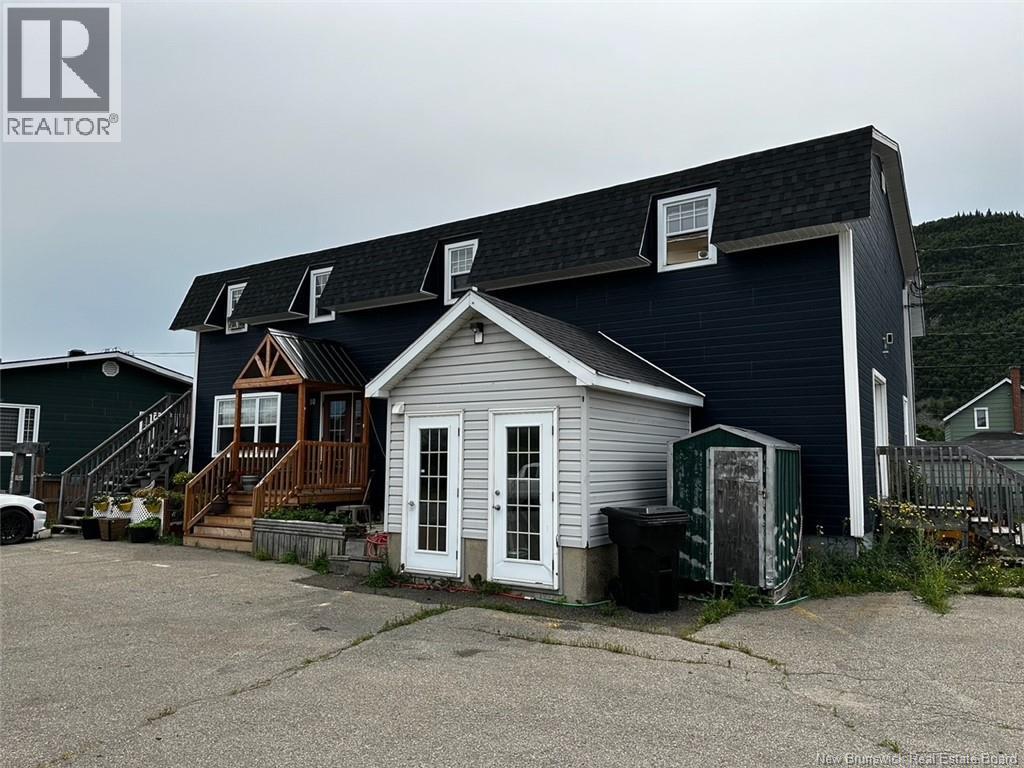 10 Boucher Street, Campbellton, New Brunswick  E3N 2P1 - Photo 2 - NB124576