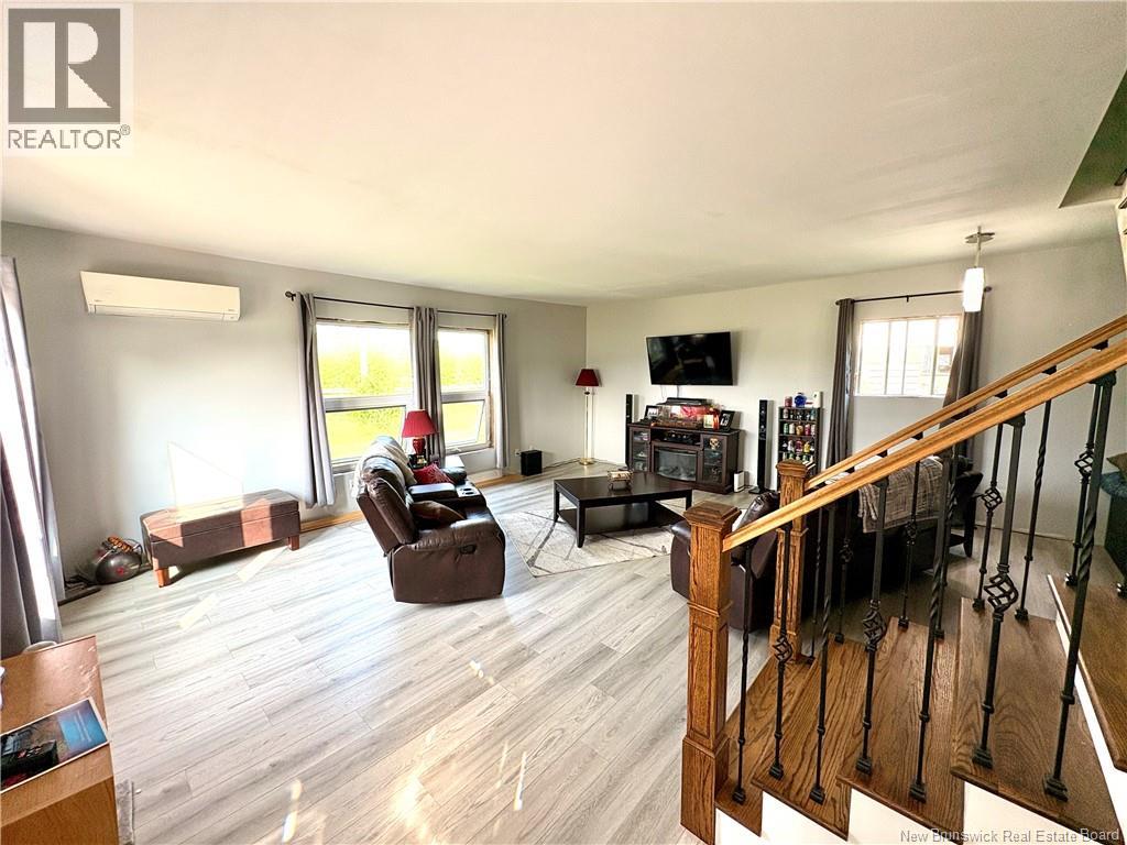 166 Main Street, Hartland, New Brunswick  E7P 2M5 - Photo 11 - NB124590