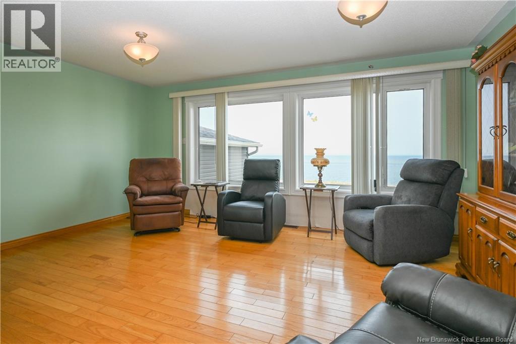 171 Saint-Pierre E Boulevard, Caraquet, New Brunswick  E1W 1B1 - Photo 20 - NB124688