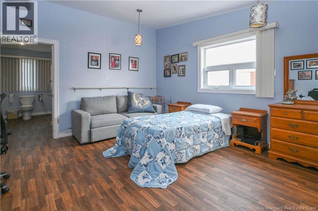 171 Saint-Pierre E Boulevard, Caraquet, New Brunswick  E1W 1B1 - Photo 23 - NB124688