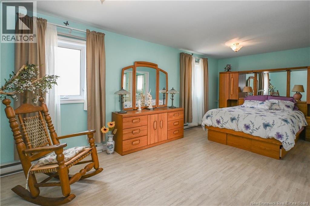 171 Saint-Pierre E Boulevard, Caraquet, New Brunswick  E1W 1B1 - Photo 35 - NB124688