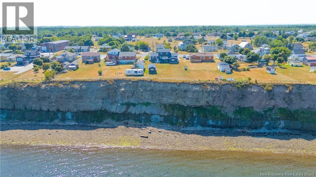 171 Saint-Pierre E Boulevard, Caraquet, New Brunswick  E1W 1B1 - Photo 44 - NB124688