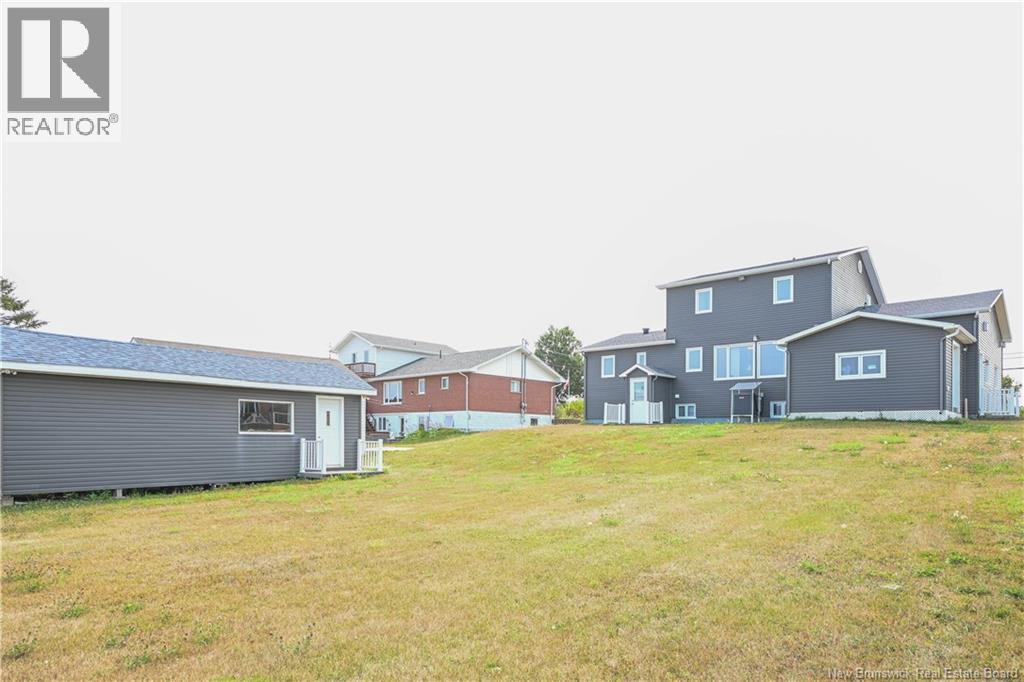 171 Saint-Pierre E Boulevard, Caraquet, New Brunswick  E1W 1B1 - Photo 6 - NB124688