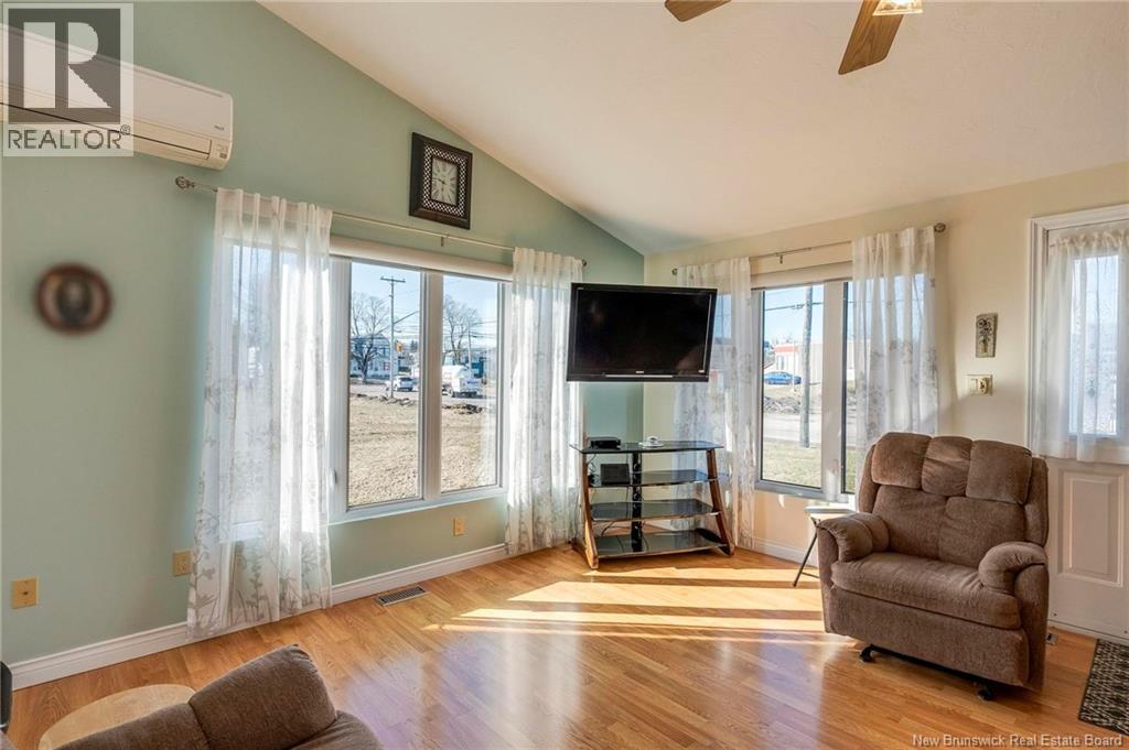 14 Pointe Du Chene Road, Shediac, New Brunswick  E4P 2M2 - Photo 6 - NB124670