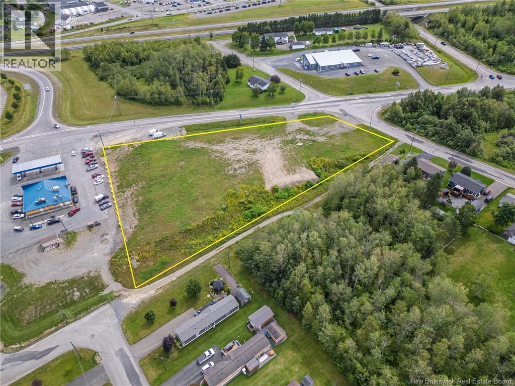 Lot Ouellette Street, Grand-Sault/grand Falls, New Brunswick  E3Z 0C2 - Photo 4 - NB124755