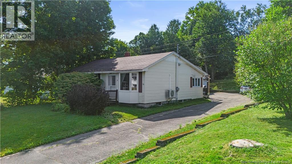 14 Mountain Drive, Fredericton, New Brunswick  E3C 1K2 - Photo 3 - NB124447