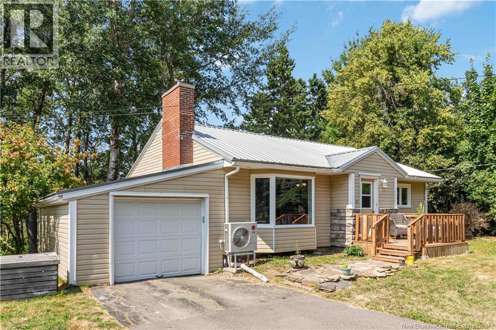 10 Bennett Street, Sackville, New Brunswick  E4L 3M6 - Photo 3 - NB124773