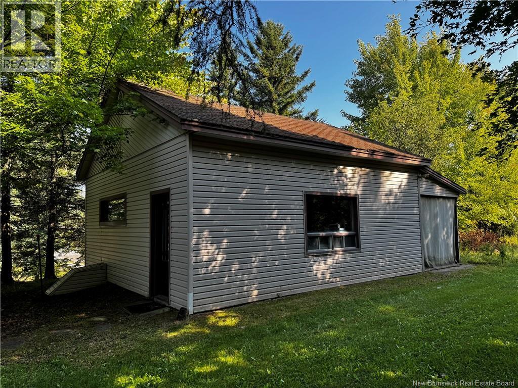 701 Victoria Street, Edmundston, New Brunswick  E3V 3T3 - Photo 13 - NB124863