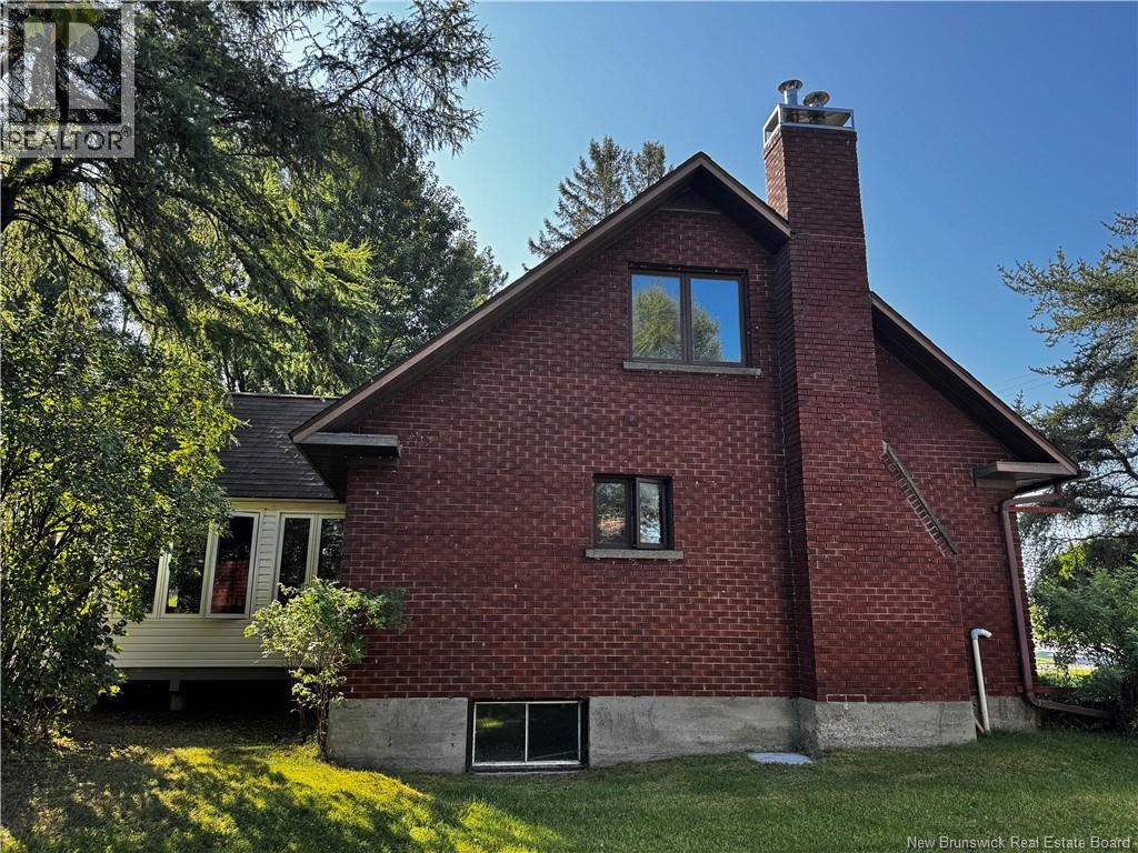 701 Victoria Street, Edmundston, New Brunswick  E3V 3T3 - Photo 5 - NB124863