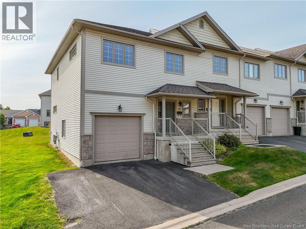 91 Huntingdon Circle, Fredericton, New Brunswick