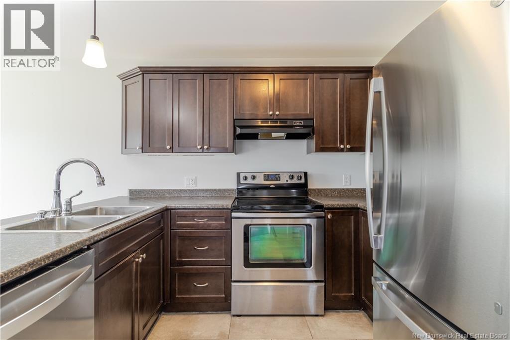 91 Huntingdon Circle, Fredericton, New Brunswick  E3B 0M1 - Photo 7 - NB124718