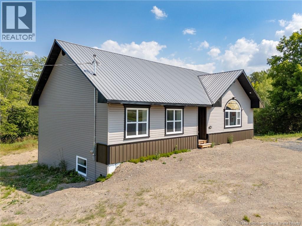 173 Route 3, New Market, New Brunswick  E6K 2W3 - Photo 2 - NB124766