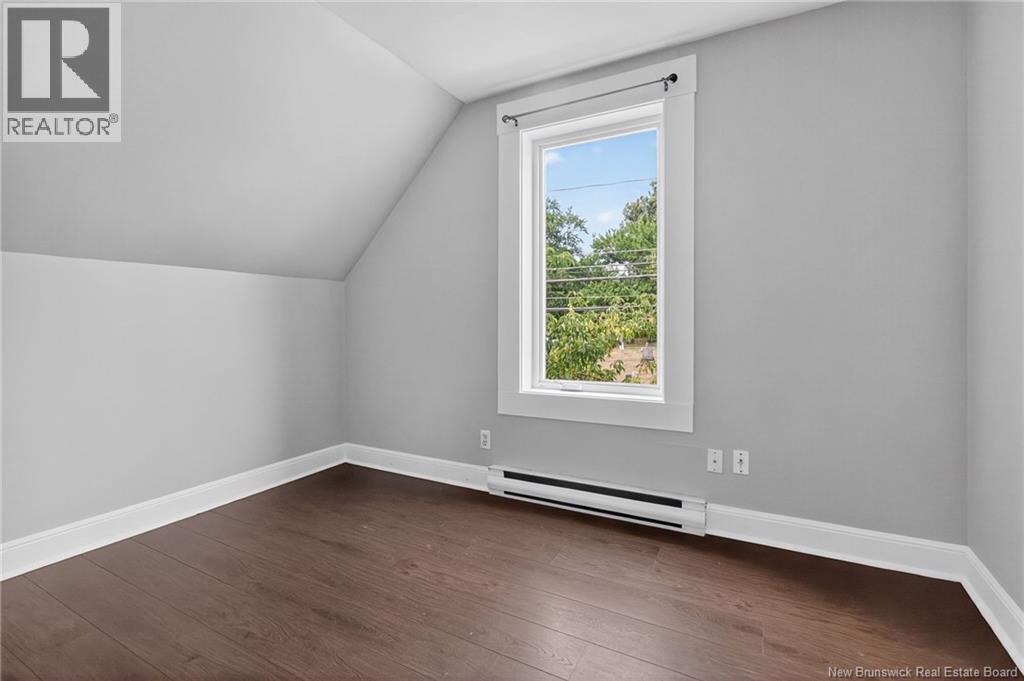 113-115 Elmwood, Moncton, New Brunswick  E1A 1X2 - Photo 21 - NB124904