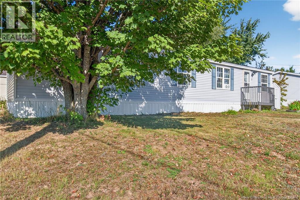 7 Chickadee Street, Moncton, New Brunswick  E1H 2V3 - Photo 2 - NB124809