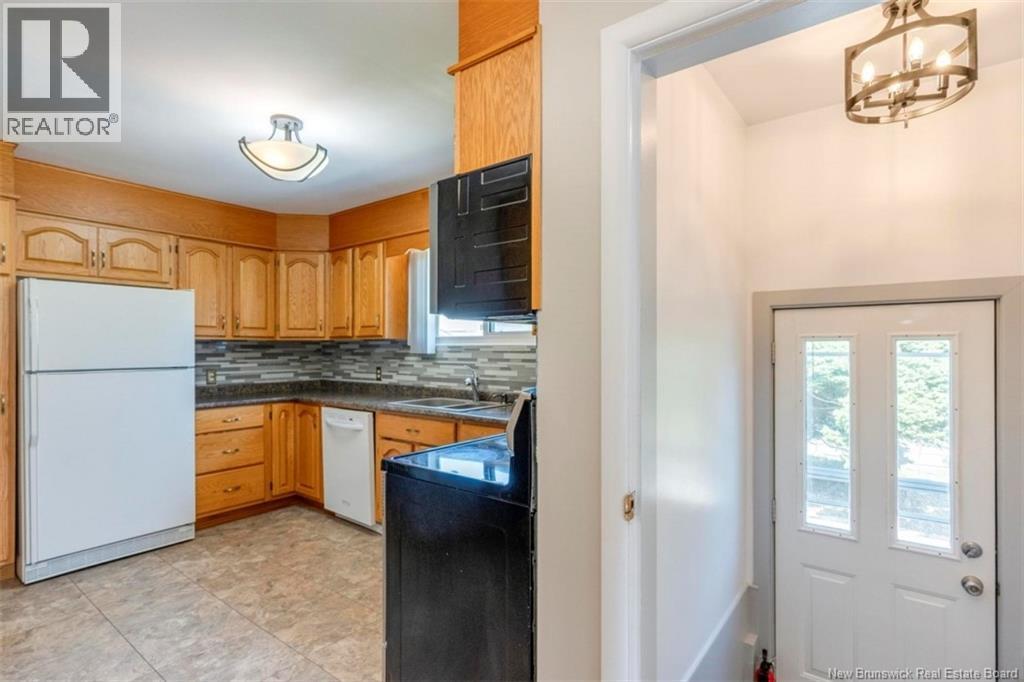 135 Bessborough Avenue, Moncton, New Brunswick  E1E 1P8 - Photo 14 - NB124915