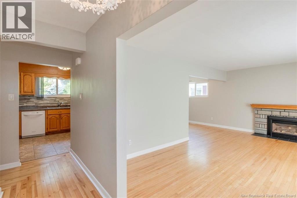 135 Bessborough Avenue, Moncton, New Brunswick  E1E 1P8 - Photo 5 - NB124915