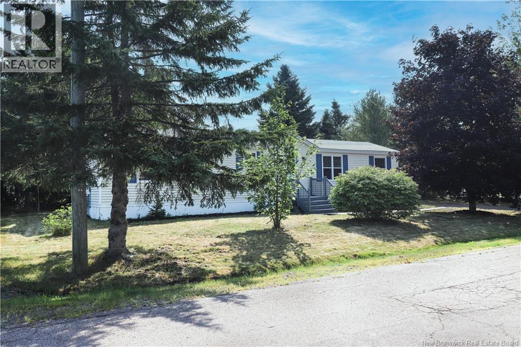 2 Hummingbird Street, Moncton, New Brunswick  E1H 2W9 - Photo 5 - NB124816