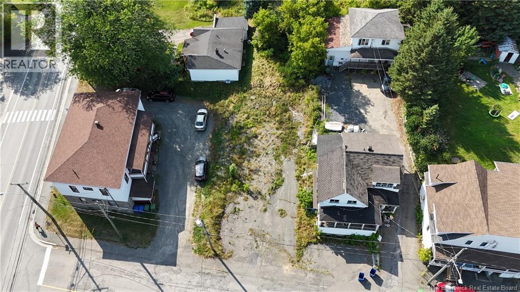 8 Ordonnance Avenue, Edmundston, New Brunswick  E3V 1C4 - Photo 2 - NB124945