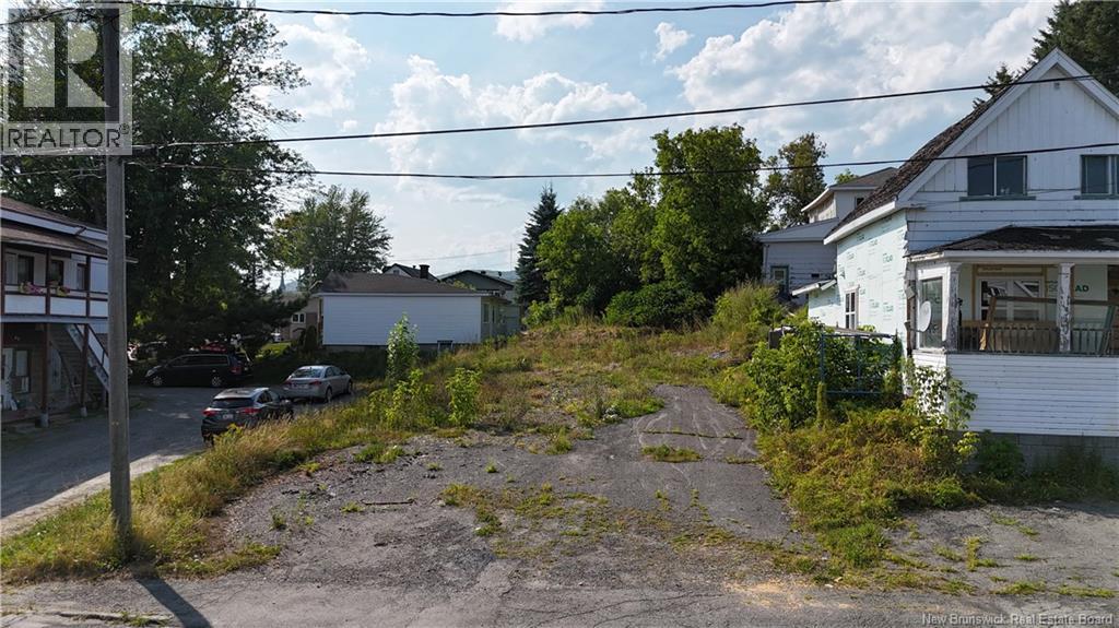 8 Ordonnance Avenue, Edmundston, New Brunswick  E3V 1C4 - Photo 6 - NB124945