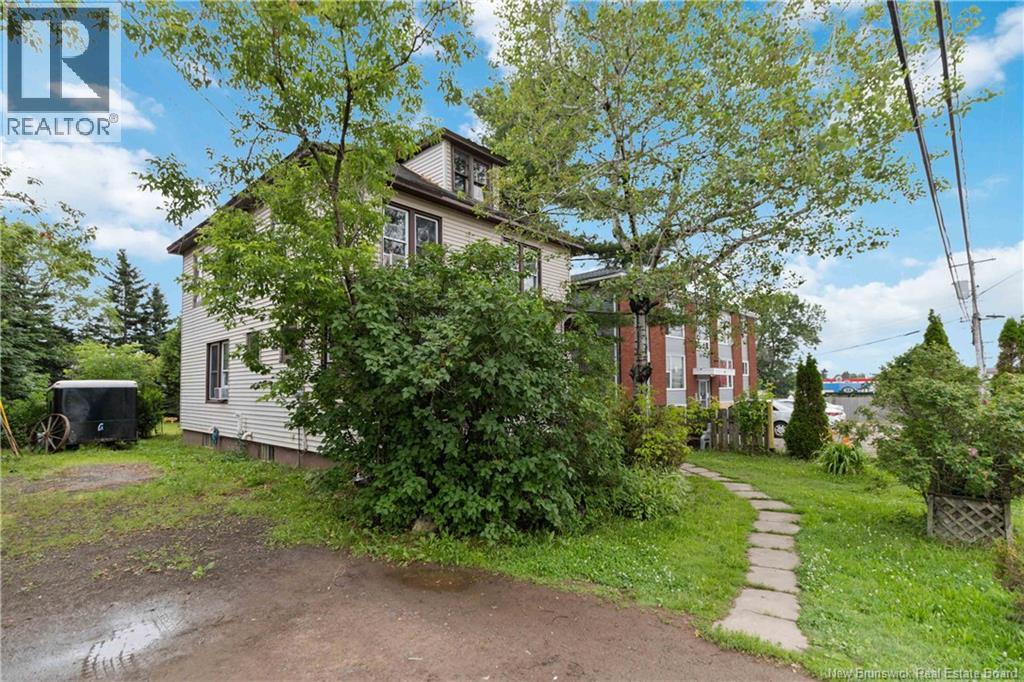 41 Macaleese, Moncton, New Brunswick  E1A 3M1 - Photo 3 - NB124855
