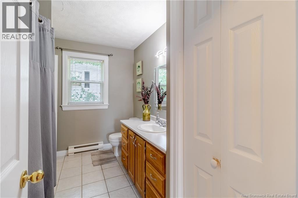 4 Dewitt Acres, Fredericton, New Brunswick  E3A 6S2 - Photo 30 - NB123911