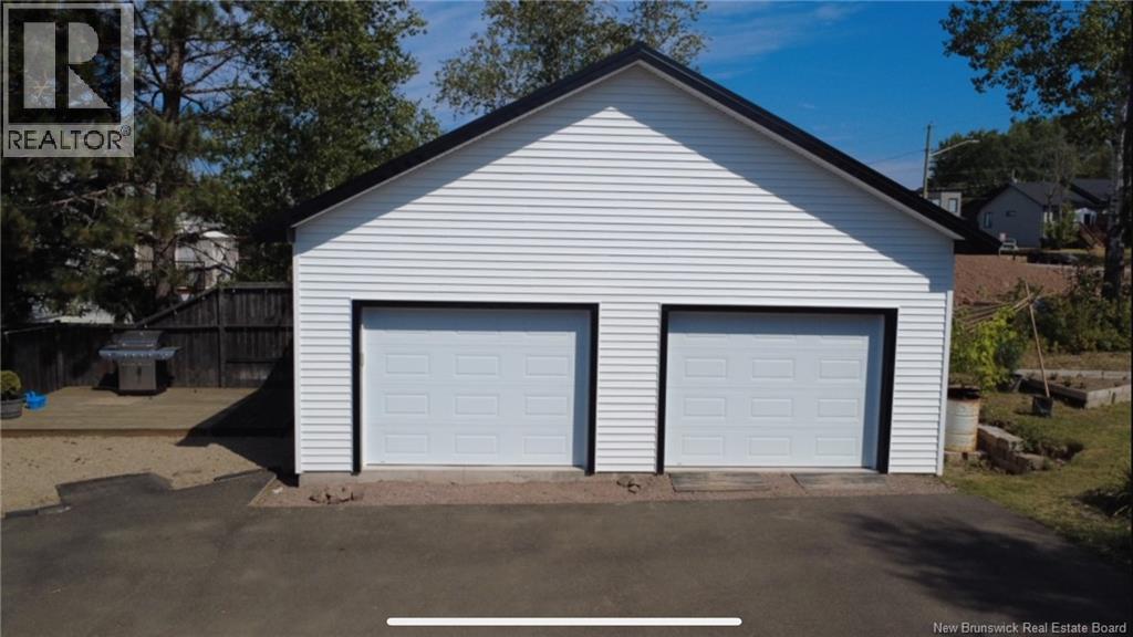 1828 Amirault Street, Dieppe, New Brunswick  E1A 7J8 - Photo 4 - NB124953
