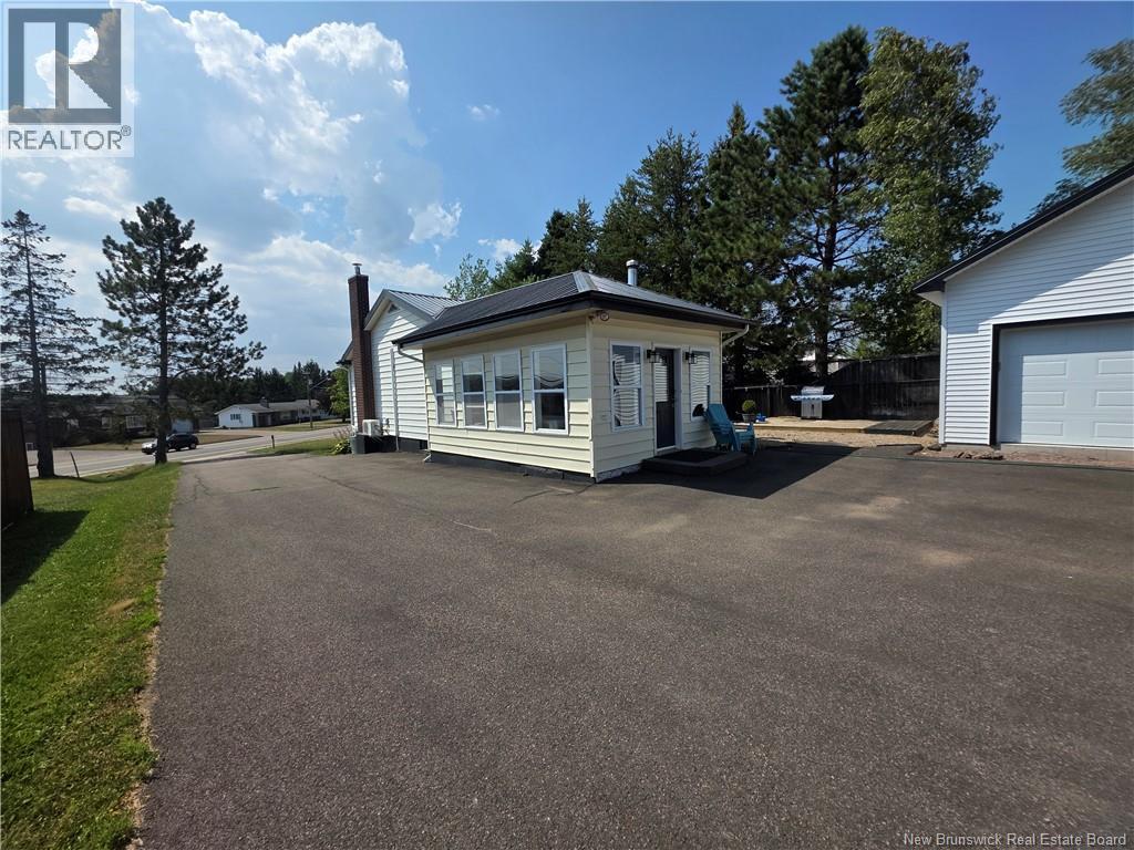 1828 Amirault Street, Dieppe, New Brunswick  E1A 7J8 - Photo 47 - NB124953