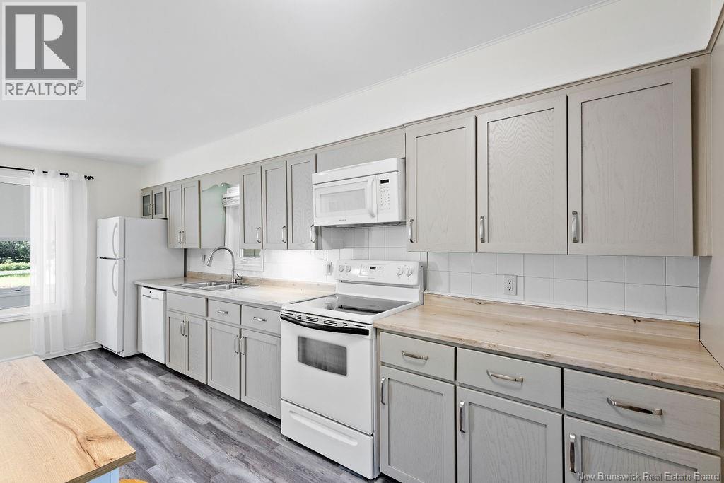 559 Beaverbrook Road, Miramichi, New Brunswick  E1V 4R4 - Photo 4 - NB125010