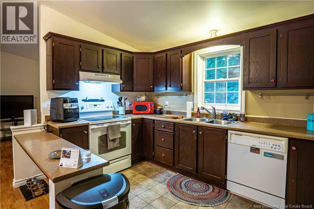 111 Mccain Drive, Waasis, New Brunswick  E3B 9E4 - Photo 3 - NB125075