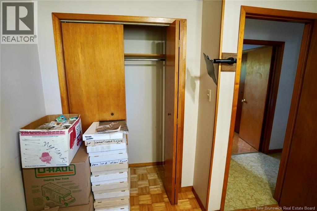 988 Rue Principale, Beresford, New Brunswick  E8K 1H6 - Photo 19 - NB125033