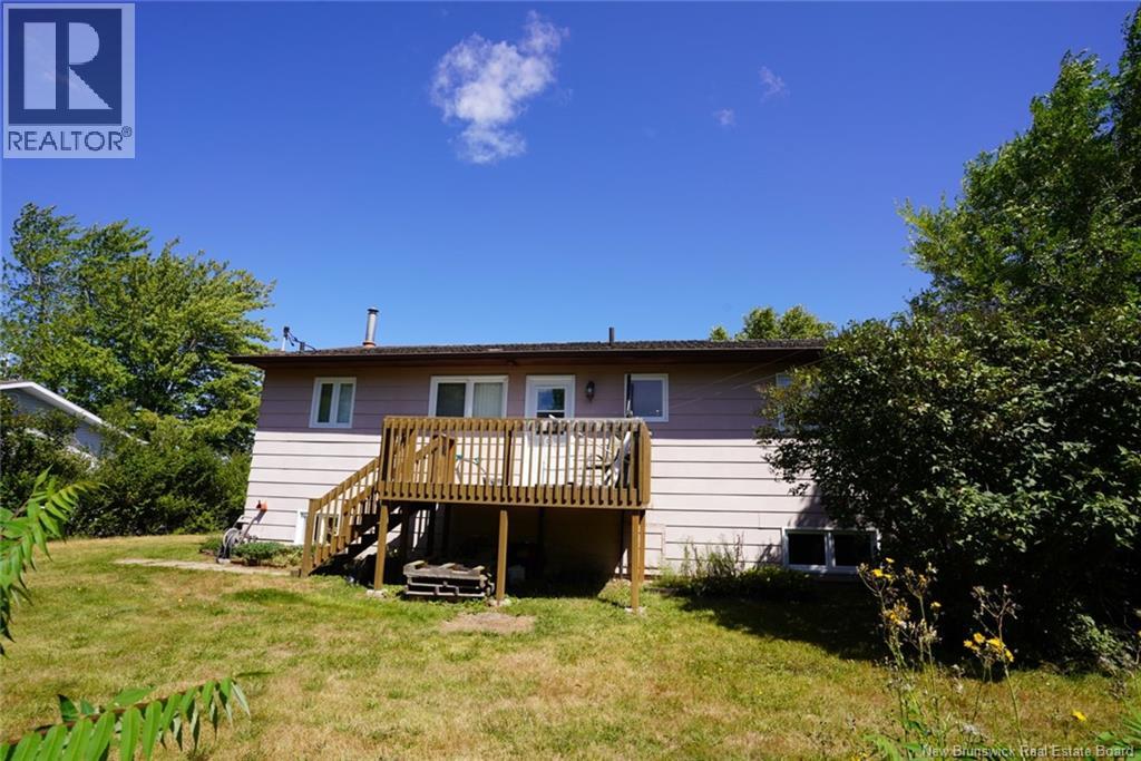 988 Rue Principale, Beresford, New Brunswick  E8K 1H6 - Photo 5 - NB125033
