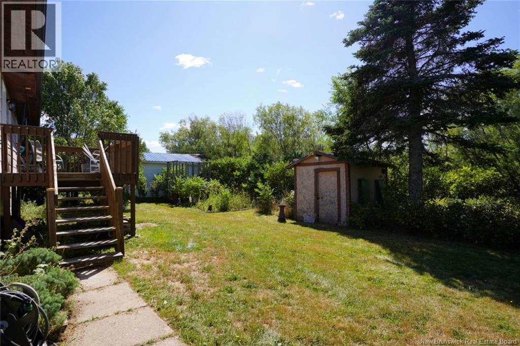 988 Rue Principale, Beresford, New Brunswick  E8K 1H6 - Photo 7 - NB125033