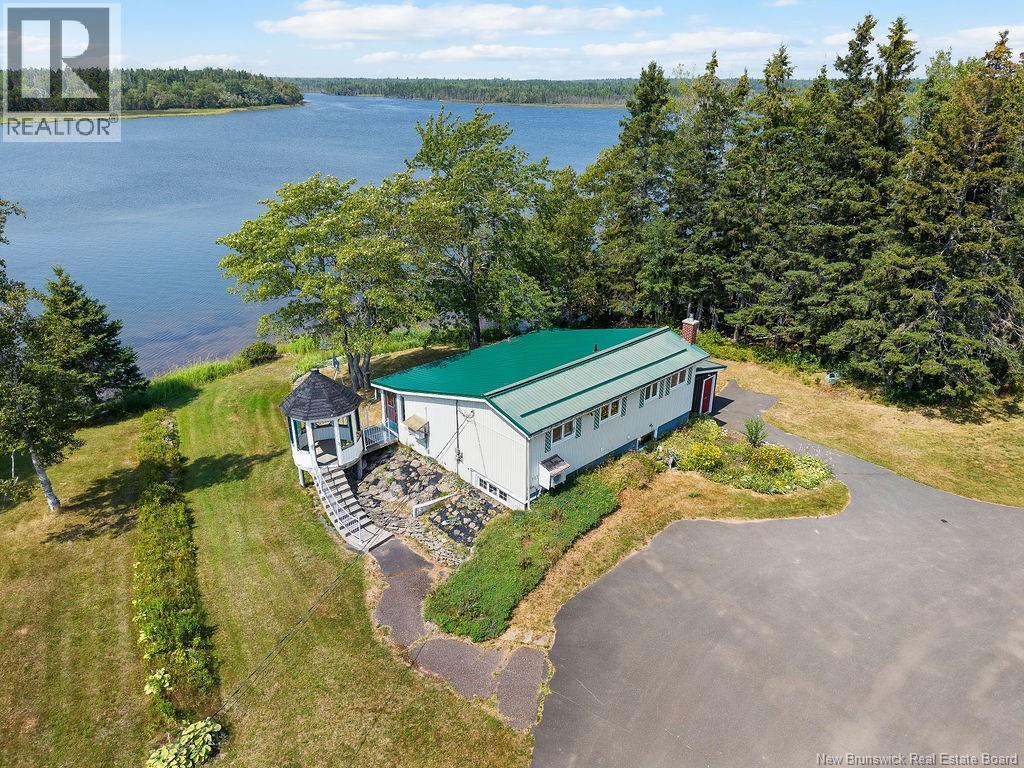 117 Comeau Point Road, Pokemouche, New Brunswick  E8P 1E9 - Photo 2 - NB125059