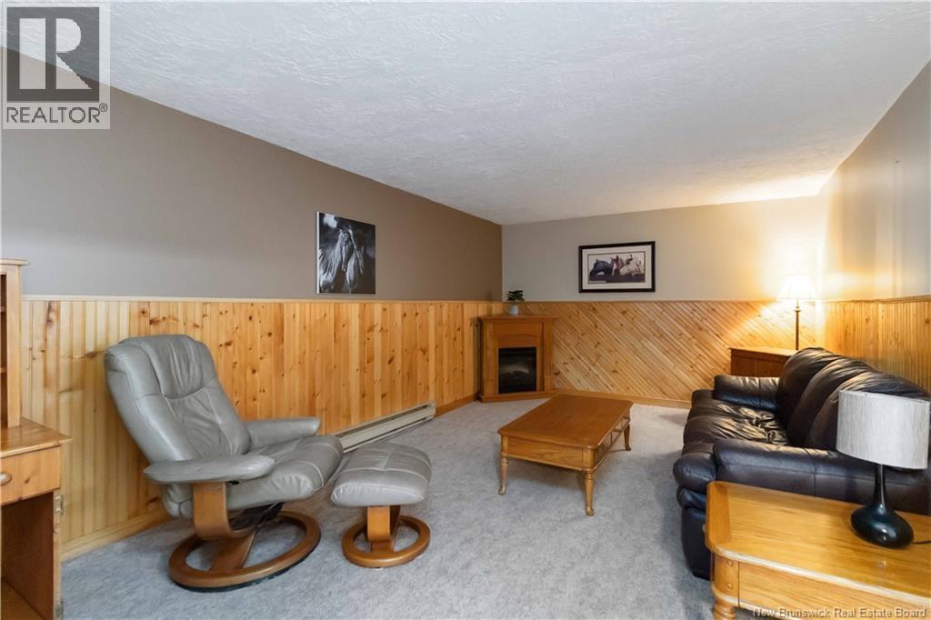 35 Crestwood Drive, Moncton, New Brunswick  E1C 9C5 - Photo 23 - NB125094