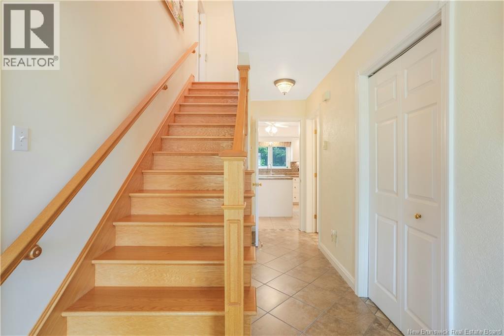 33 Howe Crescent, Oromocto, New Brunswick  E2V 2S1 - Photo 2 - NB125093