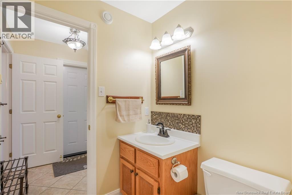 33 Howe Crescent, Oromocto, New Brunswick  E2V 2S1 - Photo 9 - NB125093