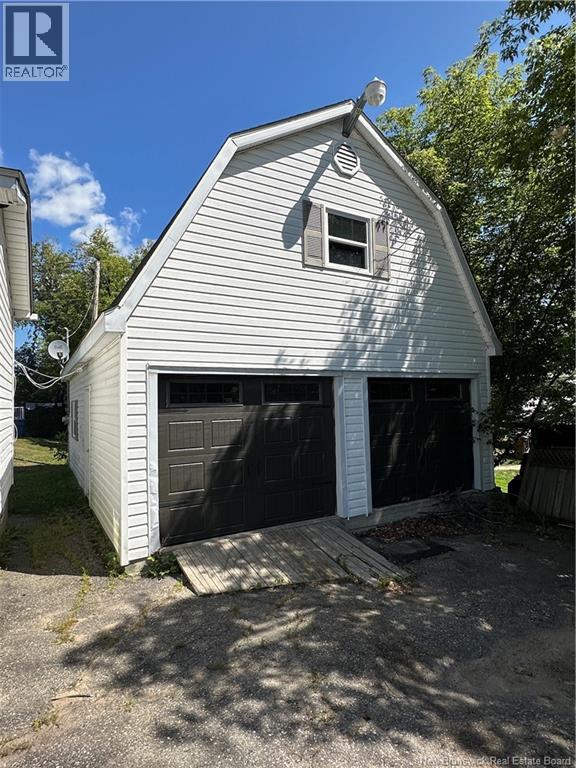 120 Pleasant Street, Miramichi, New Brunswick  E1V 1X7 - Photo 3 - NB124194