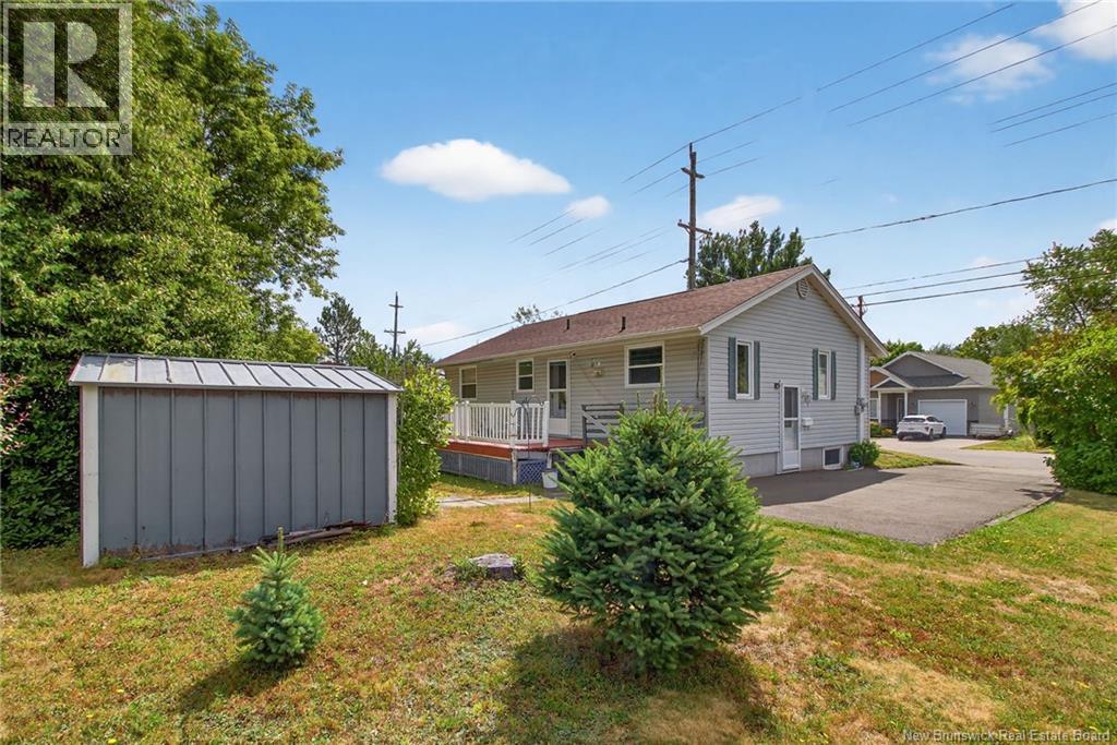 175 Thibodeau Street, Dieppe, New Brunswick  E1A 1V7 - Photo 25 - NB125001