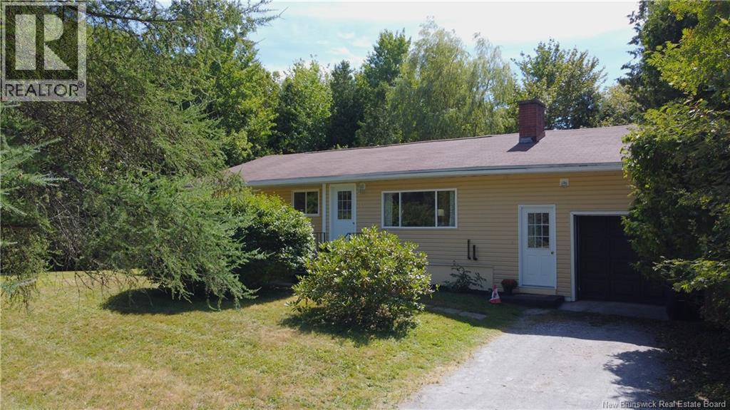 15 Hillcrest Drive, Rothesay, New Brunswick  E2E 5P7 - Photo 2 - NB125208