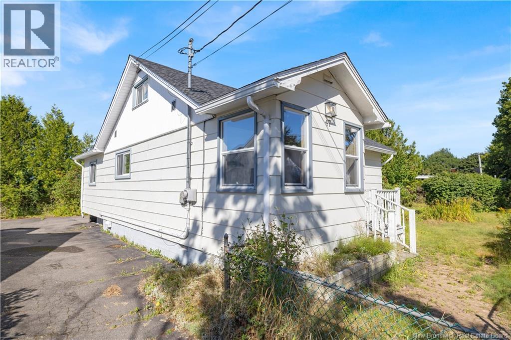 47 Puglsey Avenue, Saint John, New Brunswick  E2K 2X1 - Photo 2 - NB125080