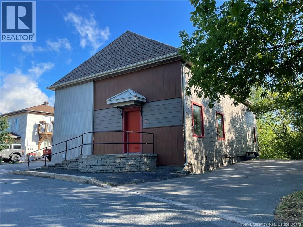 45 Emmerson Street, Edmundston, New Brunswick  E3V 1R9 - Photo 31 - NB125264