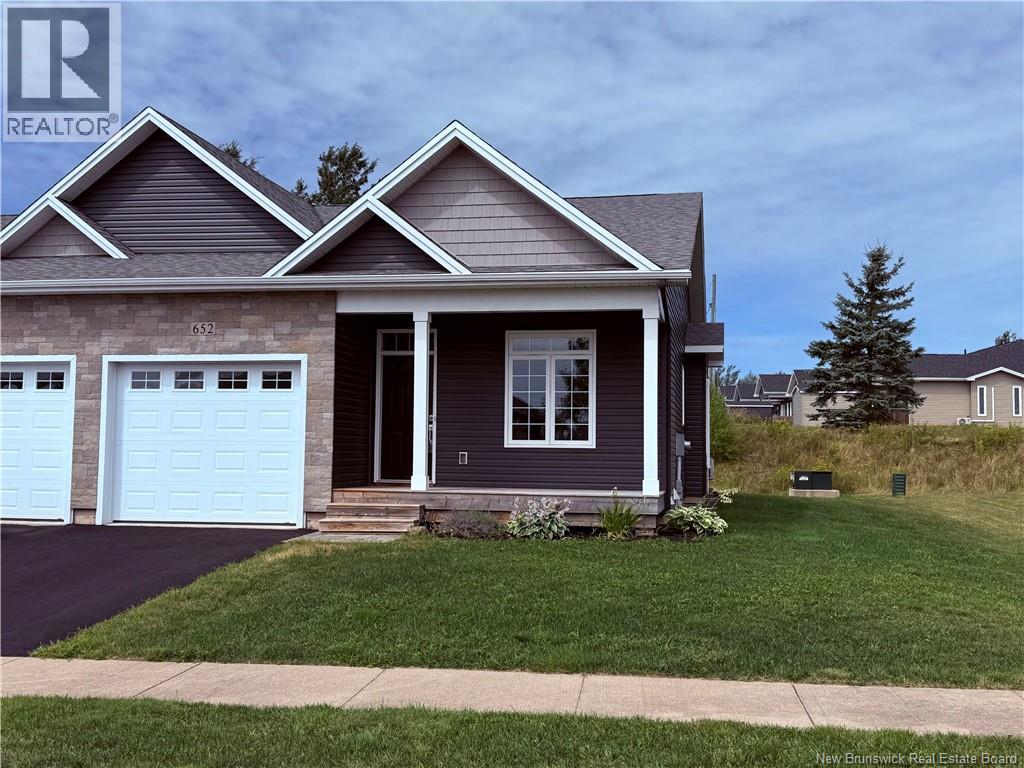 652 Royal Oaks Boulevard, Moncton, New Brunswick
